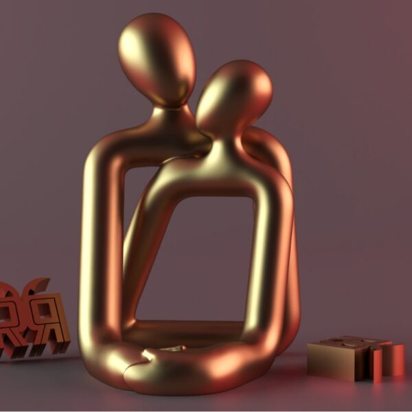 Love Sculpture – Elegant Desk Decor for Couples - Image 7