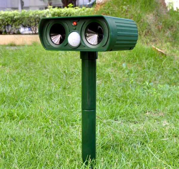 Solar Powered Ultrasonic Animal Repeller - Image 3